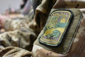 Украинского военнослужащего нашли застреленным по месту службы на Донбассе