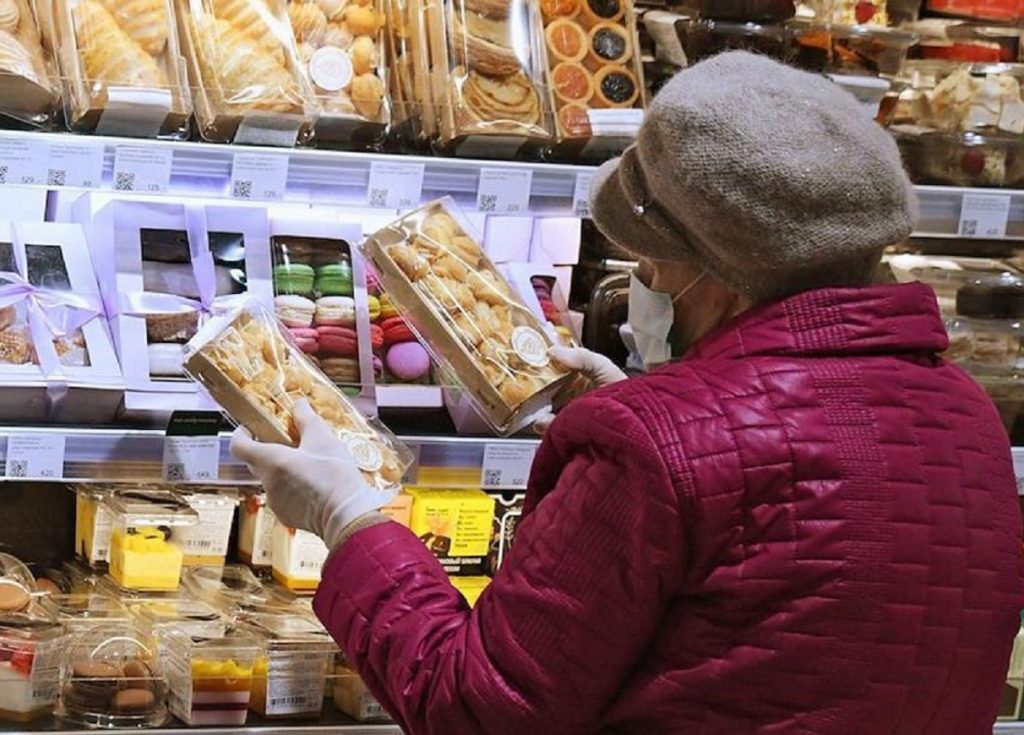 От госрегулирования до продуктовых карточек. Как планируют сдержать цены?