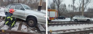 Рятувальники допомогли водієві, автомобіль якого занесло на залізничну колію