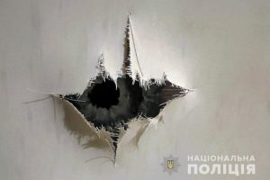 В Славянске мужчина ранен выстрелом через окно собственного дома