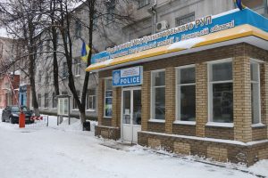 В Славянске в новогоднюю ночь юноша выпал из окна