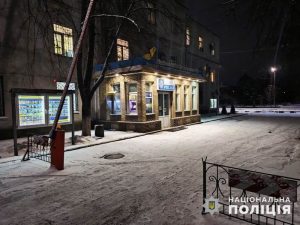 В Славянске женщину пытались зарубить топором