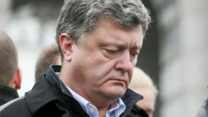 Суд наложил арест на имущество Порошенко
