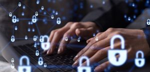 Против Украины продолжается массированная кибератака: идет рассылка с судебных серверов