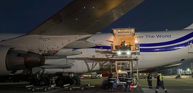 300 систем Javelin. Що доставив новий борт зі США