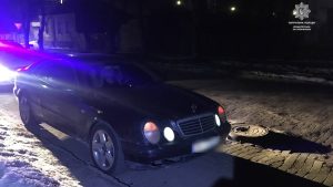 Автомобиль в розыске и, вероятно, с поддельными документами обнаружили патрульные в Славянске