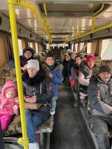 Эвакуация мирных жителей Волновахи происходит под обстрелами из Градов и без международных организаций