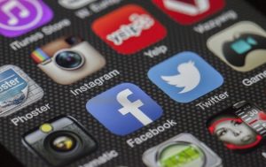 Facebook и Instagram под угрозой закрытия для украинских пользователей