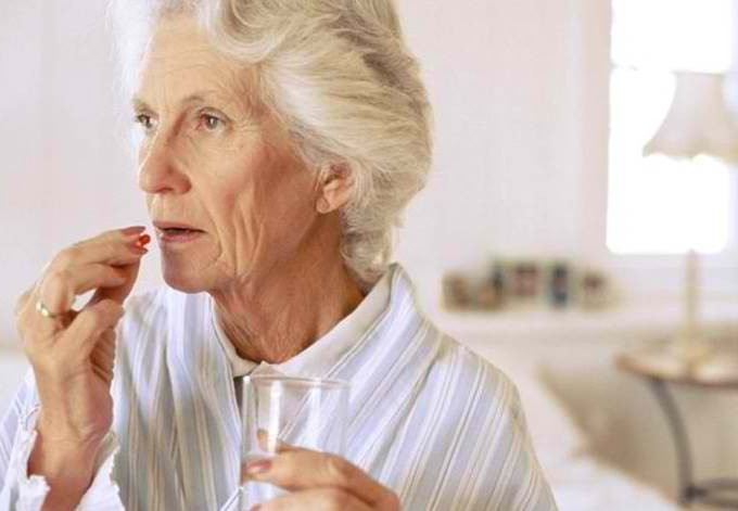 В Украине начали применять таблетки от COVID-19: как получить лекарство?