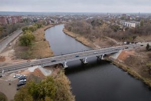 В Славянске ограничено движение троллейбусов через Казенный Торец