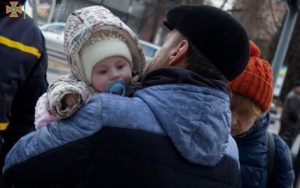 Помощь эвакуированным: Полезные чат-боты и сервисы