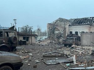 Город Изюм на границе с Донецкой областью практически стерт с лица земли, – Денисова