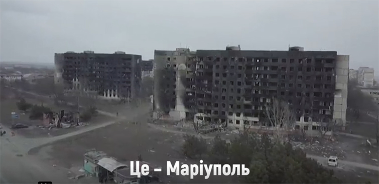 За три недели бомбардировок Мариуполь сровняли с землей. Видео