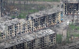 Массовыми обстрелами и авиаударами российская армия продолжает уничтожать гражданскую инфраструктуру Донецкой области