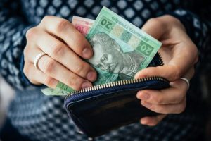 В Минсоцполитики рассказали, как получить пенсию в зоне боевых действий и оккупированных территориях