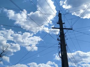 Фахівці за добу повністю чи частково відновили електропостачання для жителів 8 населених пунктів Донеччини