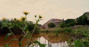 Отравленная вода и провалы домов: военный Донбасс заливают шахтные воды