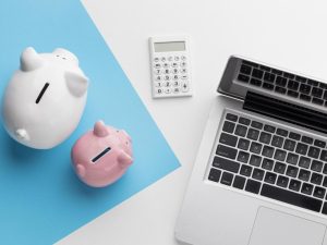 Коли переселенці отримають грошову допомогу за березень і квітень: роз’яснення від Уряду та Мінсоцполітики