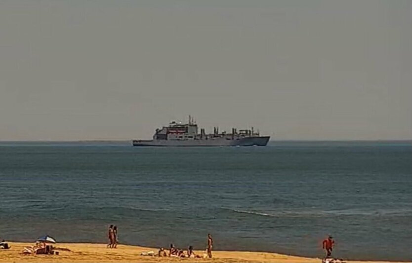 Ленд-лиз работает: суда флота США перебрасывают вооружения в Европу