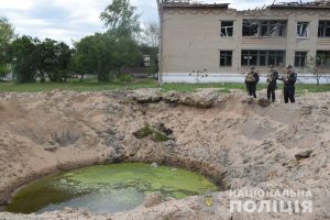Ворожою крилатою ракетою було пошкоджено двоповерховий будинок у центрі смт Черкаське