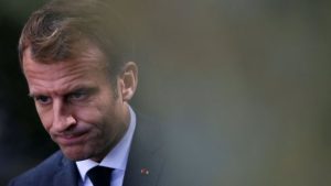 Президент Макрон попросив не принижувати росію. Україна заявила, що цими закликами принижується Франція