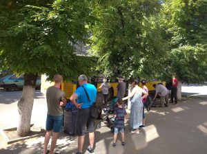 В Славянске продолжается эвакуация маломобильных жителей