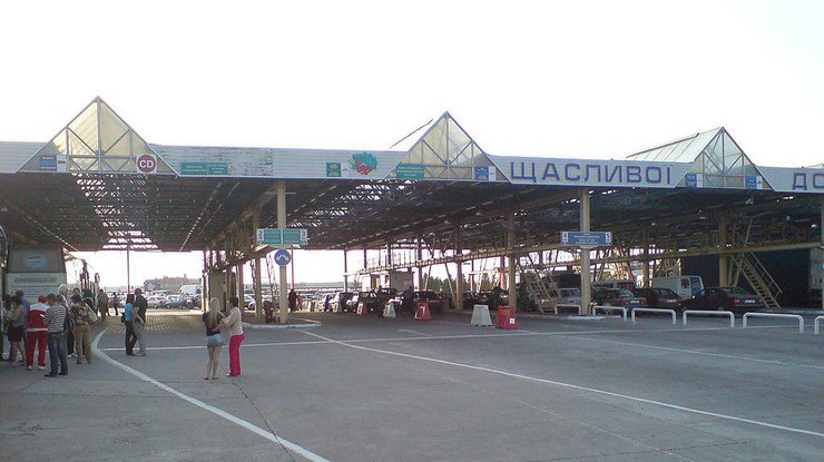 В Україні тимчасово не працюватиме один із пунктів пропуску до Польщі