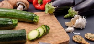 В каком кляре жарить кабачки, чтобы они были нежными и золотистыми: элементарная идея