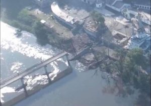 У Святогірську підірвали міст. Деталі