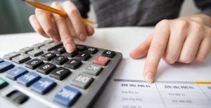 Как платить налоги в условиях войны: юрист дал совет