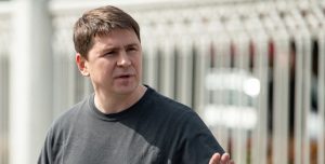 Радник глави Офісу президента Михайло Подоляк назвав заяви міністра закордонних справ росії сергія лаврова класичною російською шизофренією