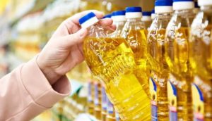 Українців попереджено про подальше зростання цін на соняшникову олію: названі причини
