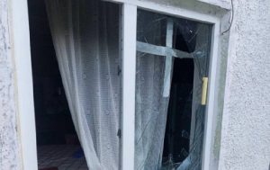 На одном из поселков Краматорска жители самостоятельно задержали подозреваемого в мародерстве