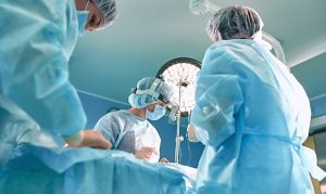 Американські пластичні хірурги безоплатно прооперують постраждалих від війни: як звернутися?