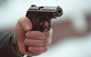 В МВС розповіли, коли українці зможуть вже вільно купувати пістолети