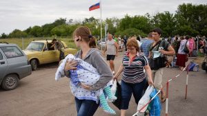 Виїзд з зони бойових дій через тимчасово окуповані території або рф – не є злочином