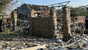 Що робити під час завалів будинку, щоб зберегти життя і врятувати інших