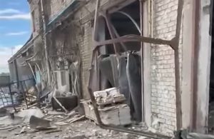 Вадим Лях показав наслідки обстрілу “Зевс Кераміки” у Слов’янську (видео)