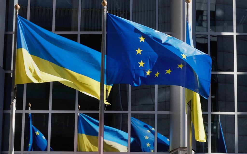 У вересні ЄС має намір виділити Україні ще 8 млрд євро – Reuters