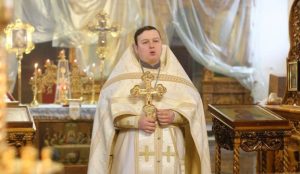 Священник УПЦ зі Слов’янська виклав фото знищеного росіянами дому своїх дідуся та бабусі