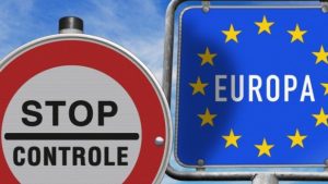 Як вивезти власні речі по Україні та за кордон