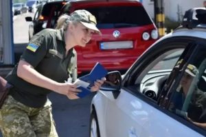 Щоб без проблем перетнути кордон, можна буде записатися в електронну чергу
