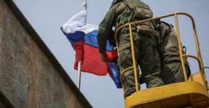 Окупація – жорстке випробування: 7 правил життя на ТОТ