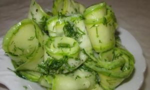 Літнє меню: кабачки мариновані медові