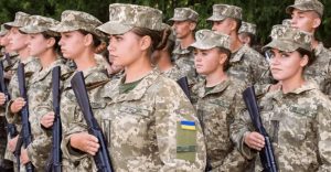 Жінки та мобілізація: хто має стати на облік у військкоматах