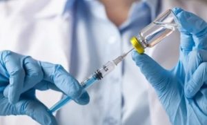 Коронавірус повертається. Час щеплюватися?