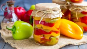 Маринований перець без стерилізації: простий та смачний рецепт закрутки на зиму