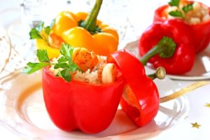 Фарширований перец по-молдавськи: рис замінить неочікуваний інгредієнт