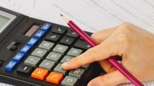 Україна не зараховує страховий стаж людям, які працюють на захоплених територіях