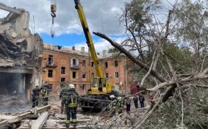 Удар по будинку у Слов’янську, де загинув завідувач дитячої реанімації,  російська пропаганда назвала «високоточним»  ударом
